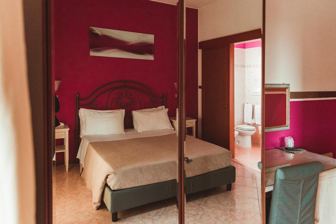 Benacus Hotel 3*